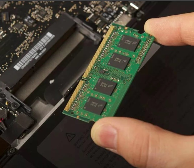 Замена оперативной памяти на ноутбуке Замена оперативной памяти на ноутбуке в Кировграде